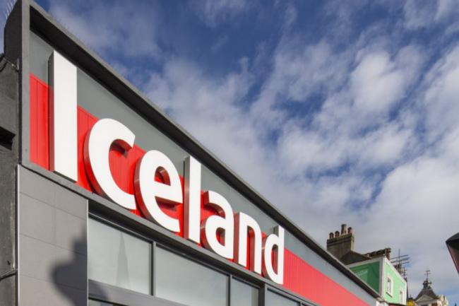 Iceland offers a 227 piece buffet for just £ 15 (Iceland)
