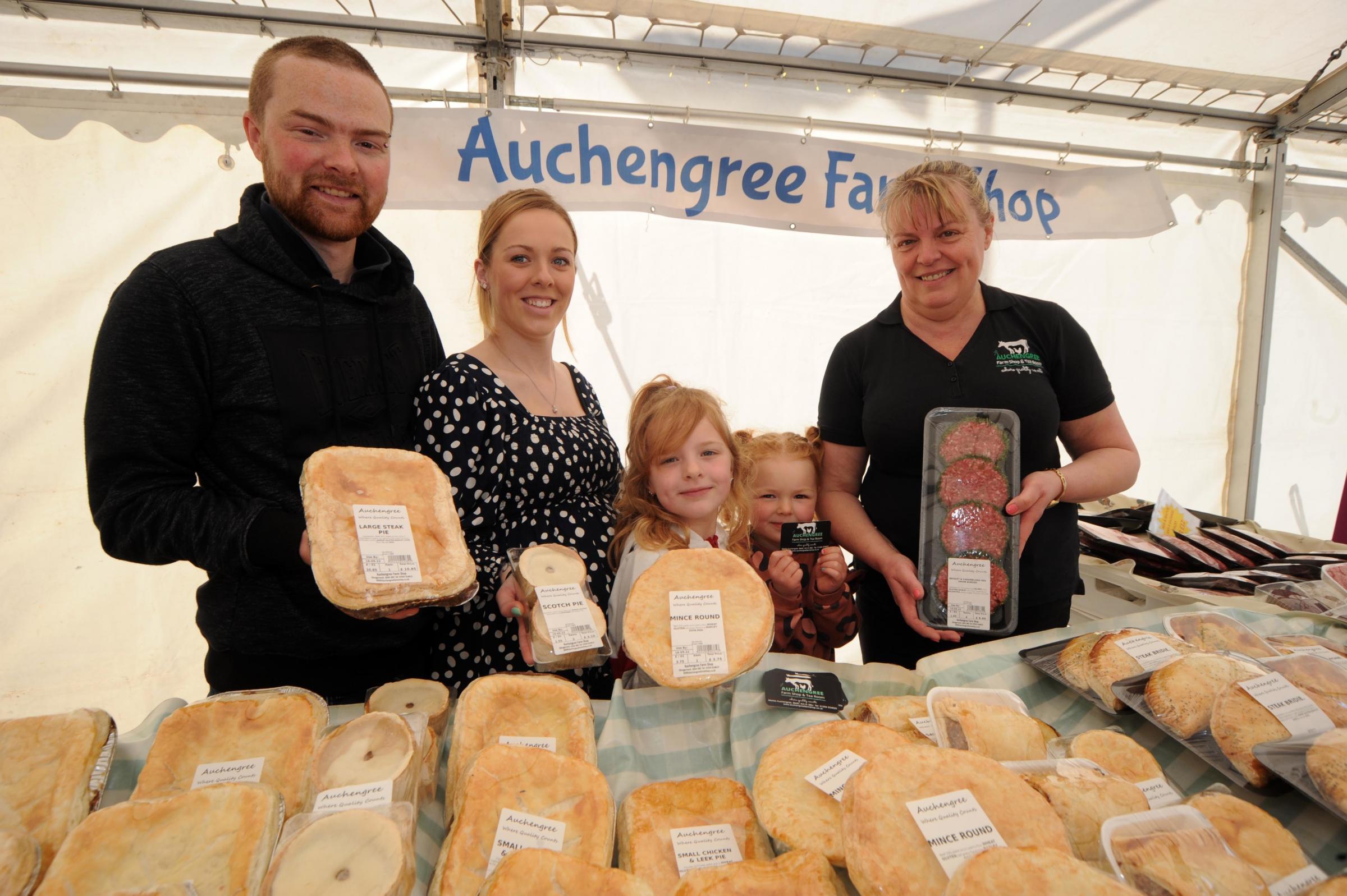 Auchengree farm shop: Ann, Emma, John, Ruby & Leah 
